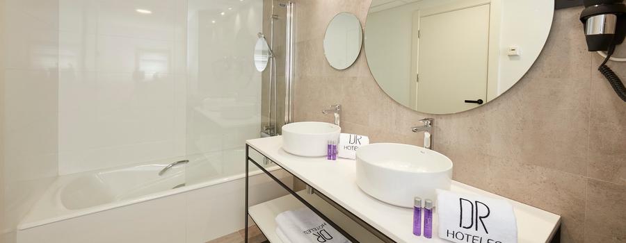1 BEDROOM APARTMENT (5 PAX) 1 BEDROOM APARTMENT (5 PAX)