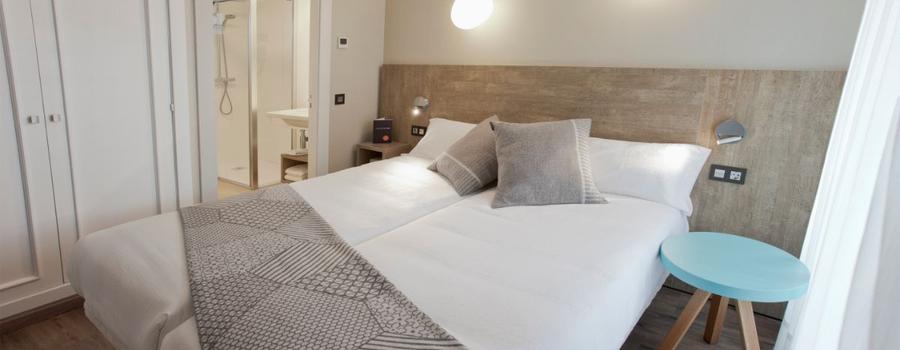 DOUBLE ROOM Hotel Dos Rios Central DOUBLE ROOM Hotel Dos Rios Central